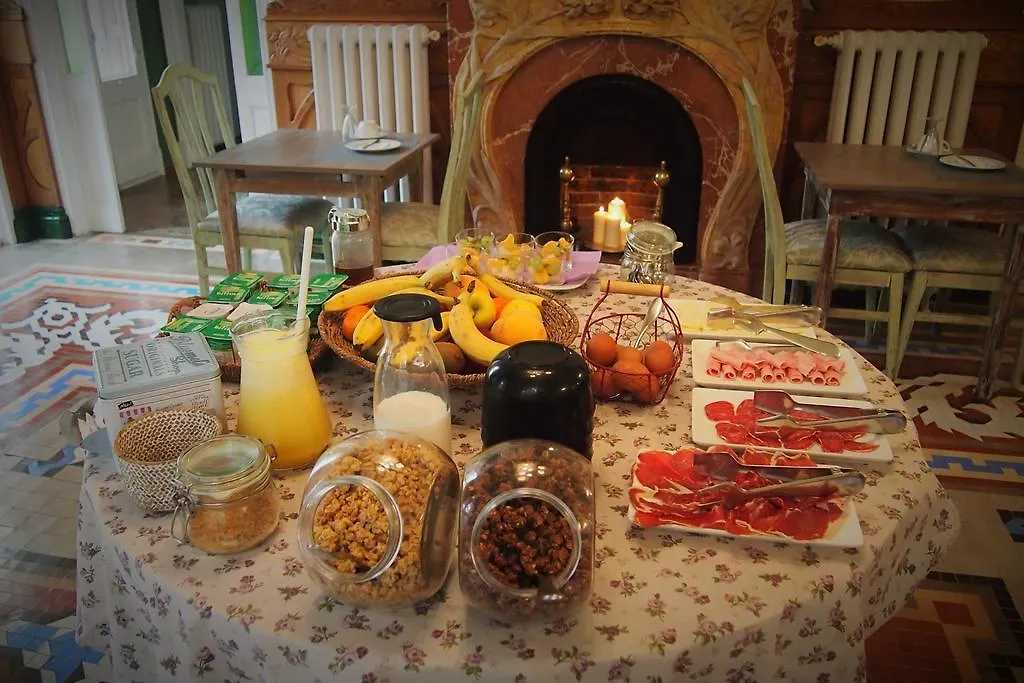 Hotel El Xalet Sitges 2*,  İspanya