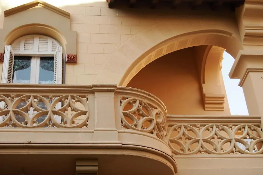 **  Hotel El Xalet Sitges İspanya